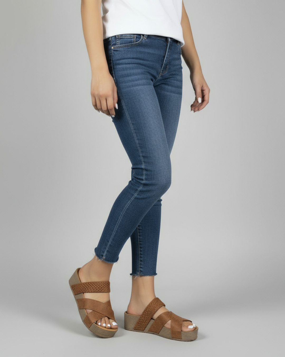 Nikki sandals