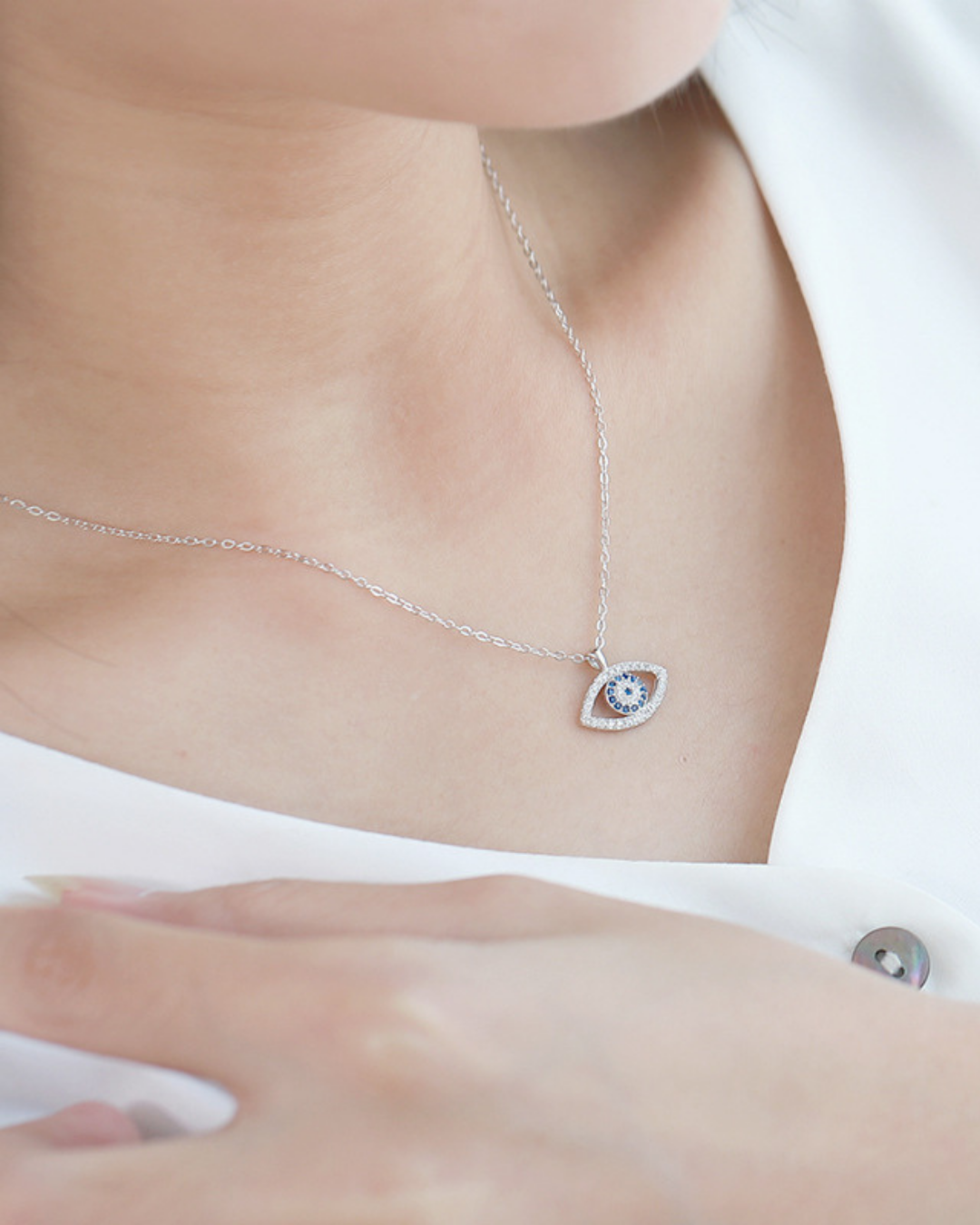 Azure eye necklace